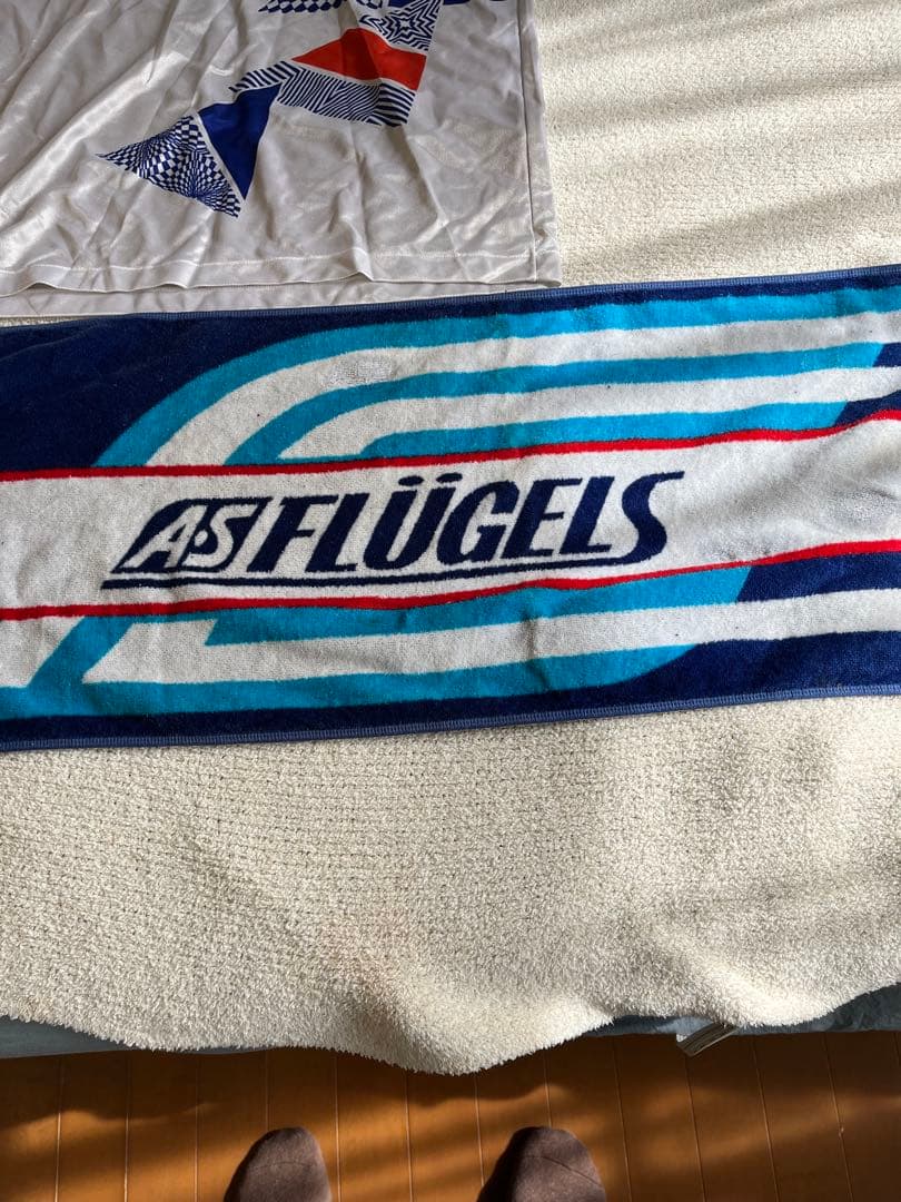 横浜フリューゲルス　ミズノ　J.リーグユニフォーム　、タオル、Tシャツセット