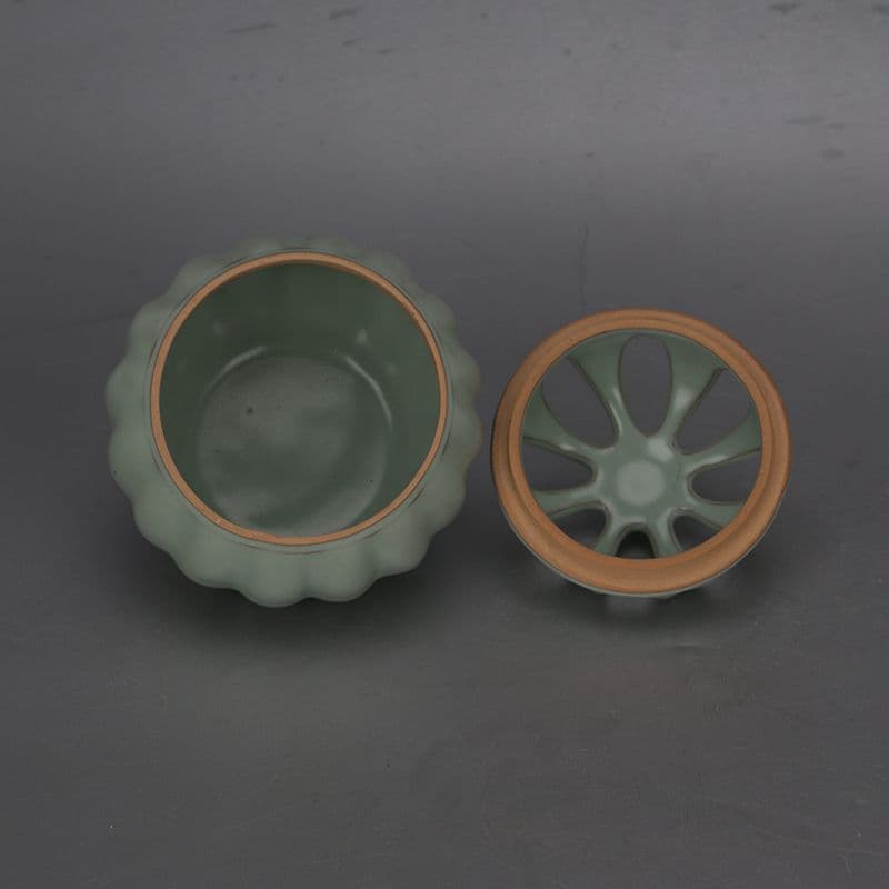 北宋汝窯清涼寺透かし彫りかぼちゃ香薫炉 景徳鎮 陶磁器 装飾品 現代工芸品 置物