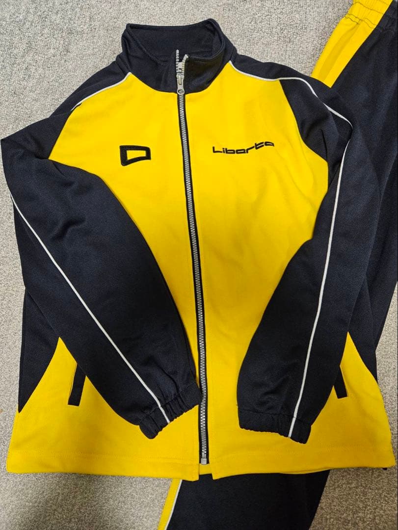 リベルタ　ユニフォーム　上下　160