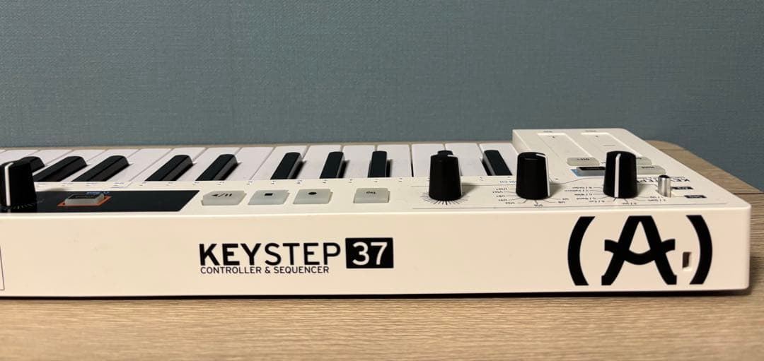 Arturia KeyStep 37 MIDIキーボード　CV/GATE入出力