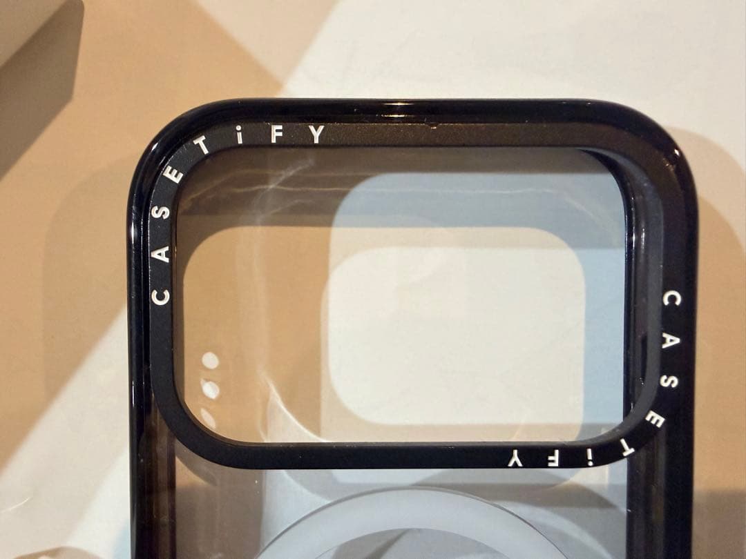 【美品】iPhone17Pro ケース ［CASETiFY］クリア