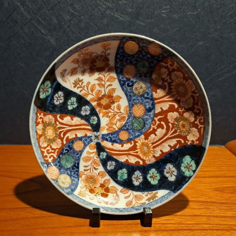 古伊万里中皿美しい美しい捻り紋裏にもびっしり描き込みの秀作明治時代九谷江戸骨董