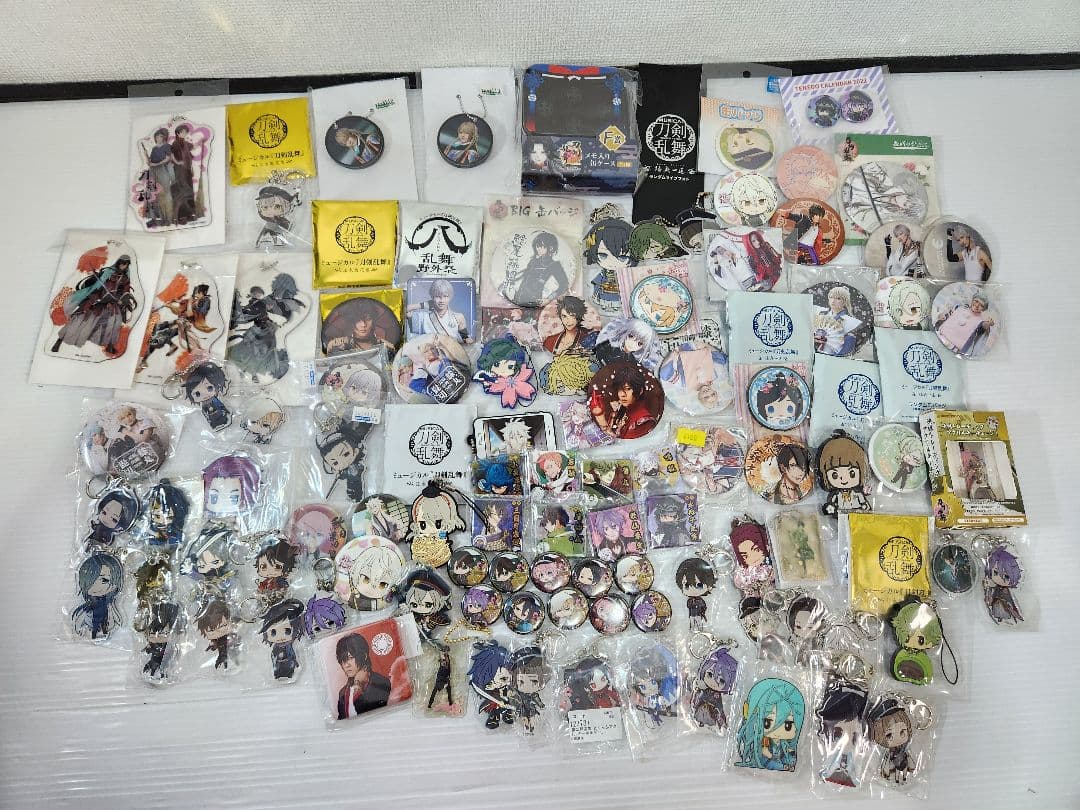 680点以上 刀剣乱舞 グッズ まとめ売り 缶バッジ ラバスト アクスタ等