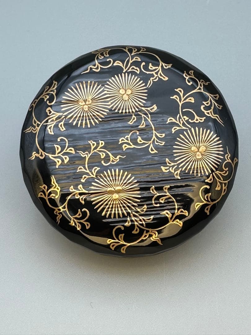 茶道具　香合　橋村萬象　唐松唐草