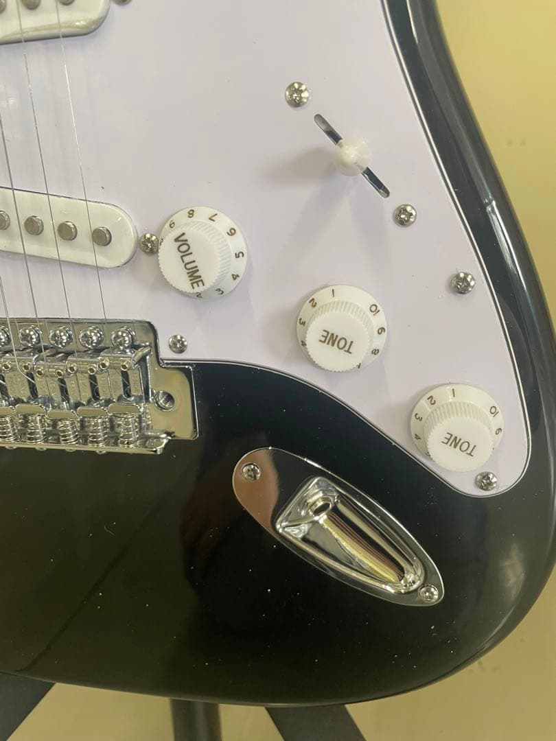 ストラトキャスター　エリッククラプトン仕様　１台限り