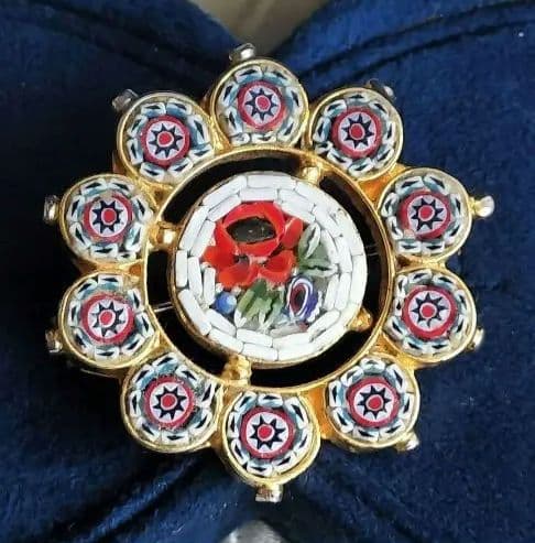 ターコイズカボションの花 シルバーカラー スイングするブローチ と他4点