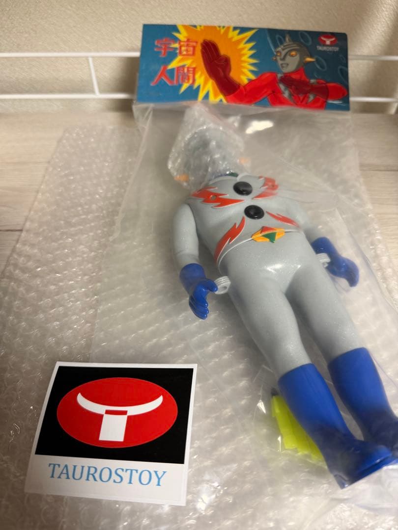 TAUROSTOY 宇宙人間 フィギュア 2期　新品未開封