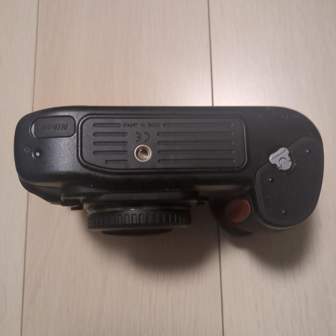 Nikon F100 フィルム一眼レフカメラ