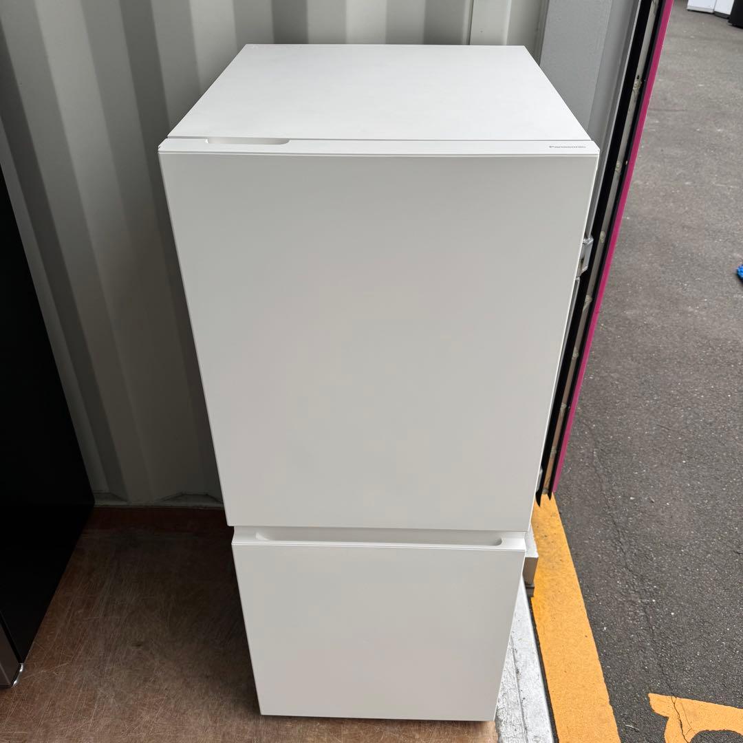 C7427★2024年製★ほぼ新品★パナソニッ冷蔵庫マットホワイト　インバーター