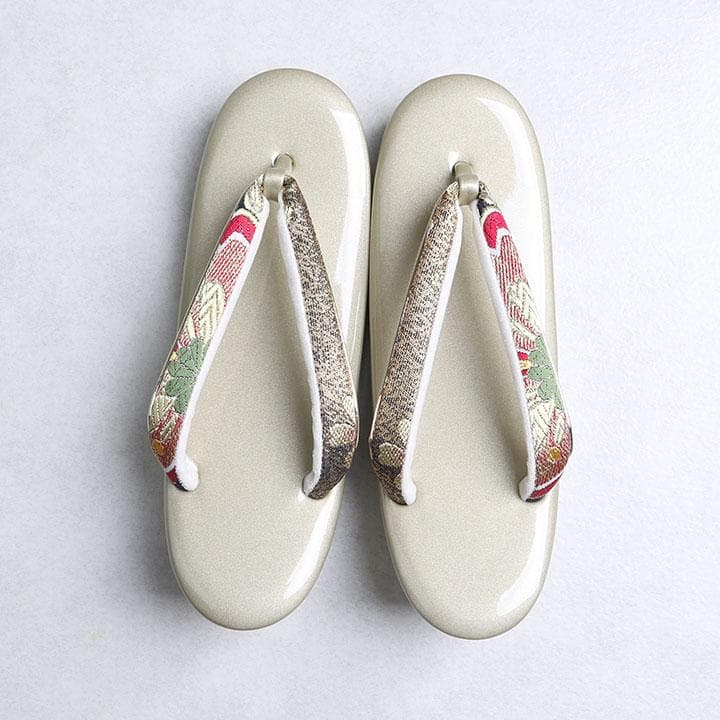 【新品】振袖用 草履バッグセット　古典柄　03491N