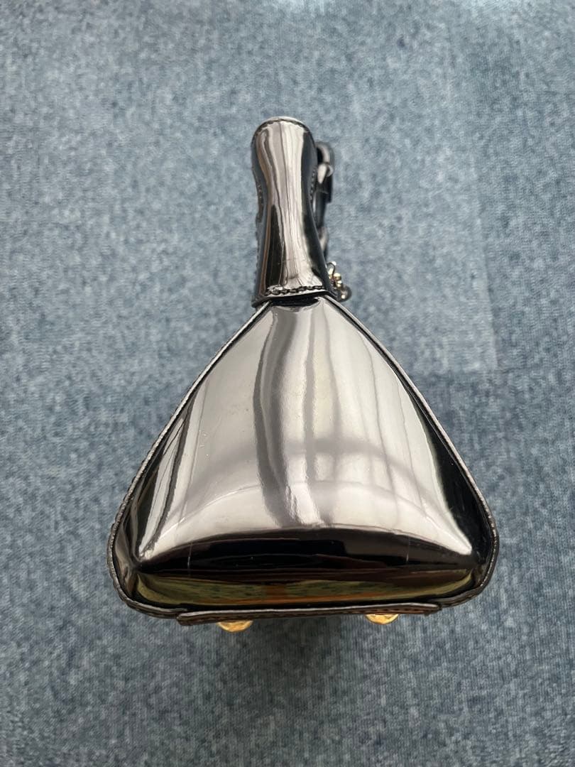 カルティエ　マルチェロ　パンチングロゴ　エナメル　パテント　レザー　ブラック