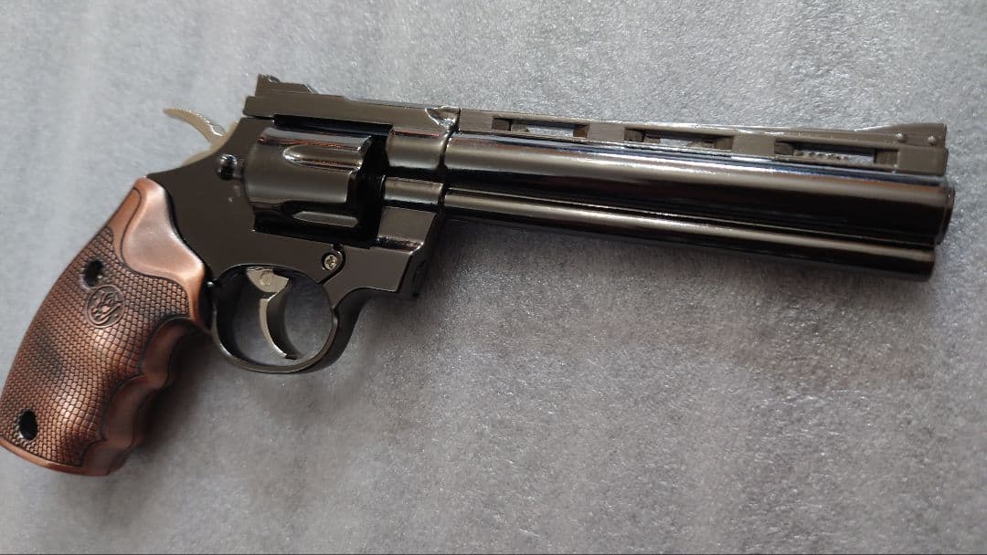 1:2サイズ　ミニチュアガン　コルト　アナコンダ　　ミリタリー