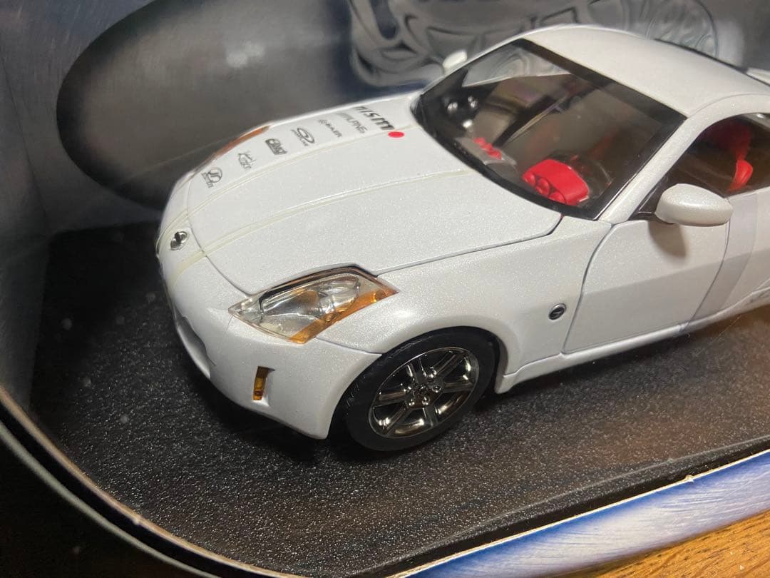 ホットウィール　1/18 フェアレディZ