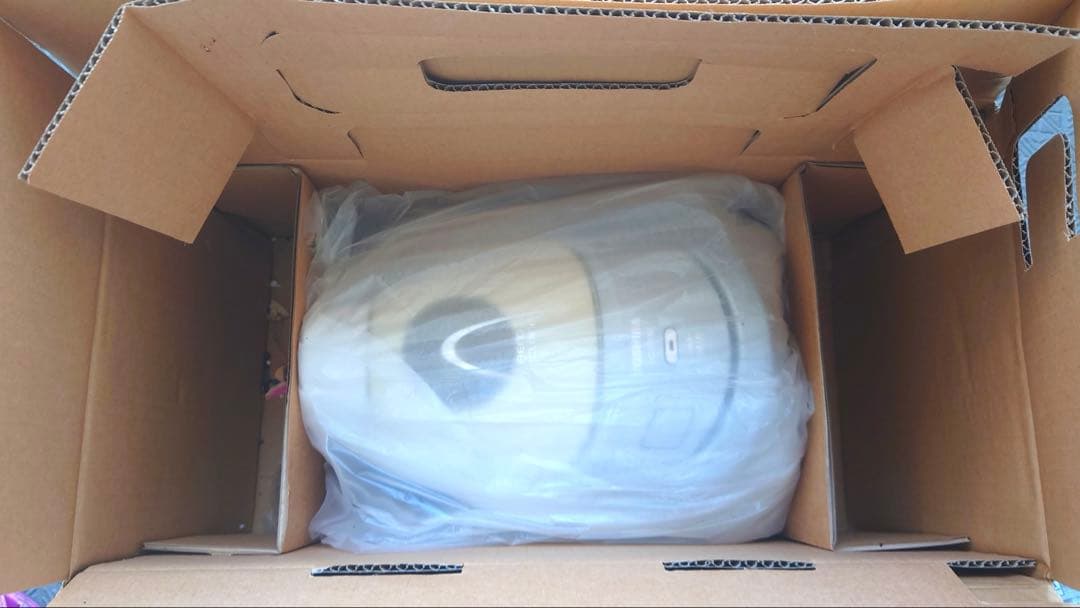 TOSHIBA エアロサイクロン掃除機 VC-CX8E 新品未使用