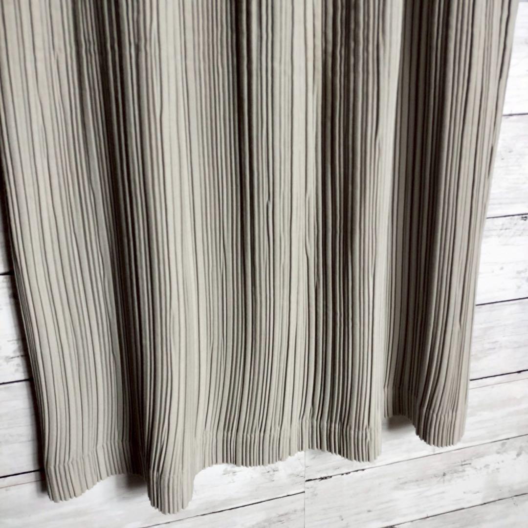 イッセイミヤケ プリーツプリーズ ひざ丈スカート ロング 灰色 グレー