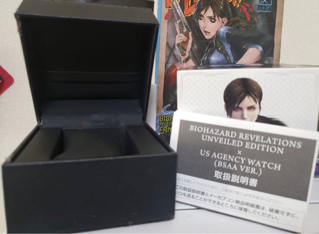 バイオハザード リベレーションズティッシュコミック本ライター時計箱未開封DVD。