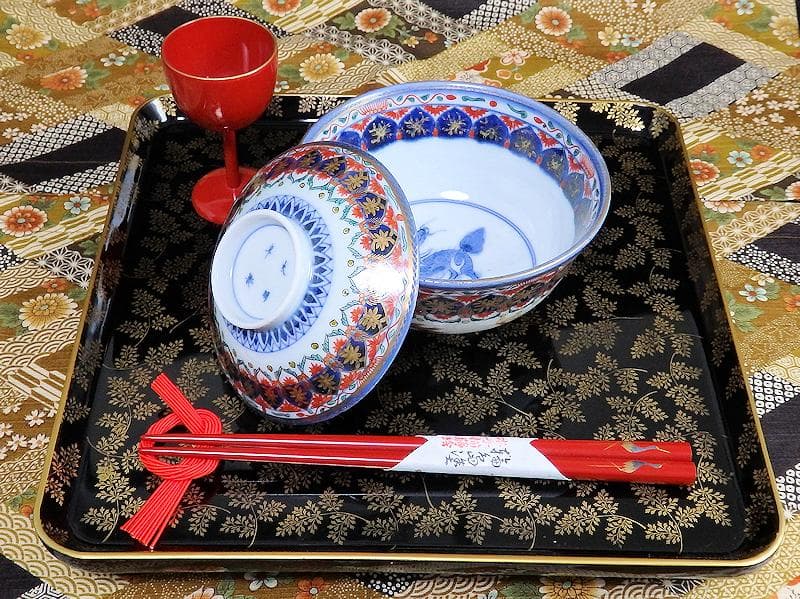 古伊万里　金襴手　瓔珞紋に龍の図　大振蓋茶碗　文政6年　D821AS-CIt