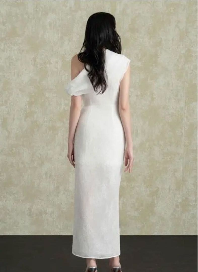 ホワイト ワンショルダー ドレス 【新品タグ付】DeNio MEAN BLVD