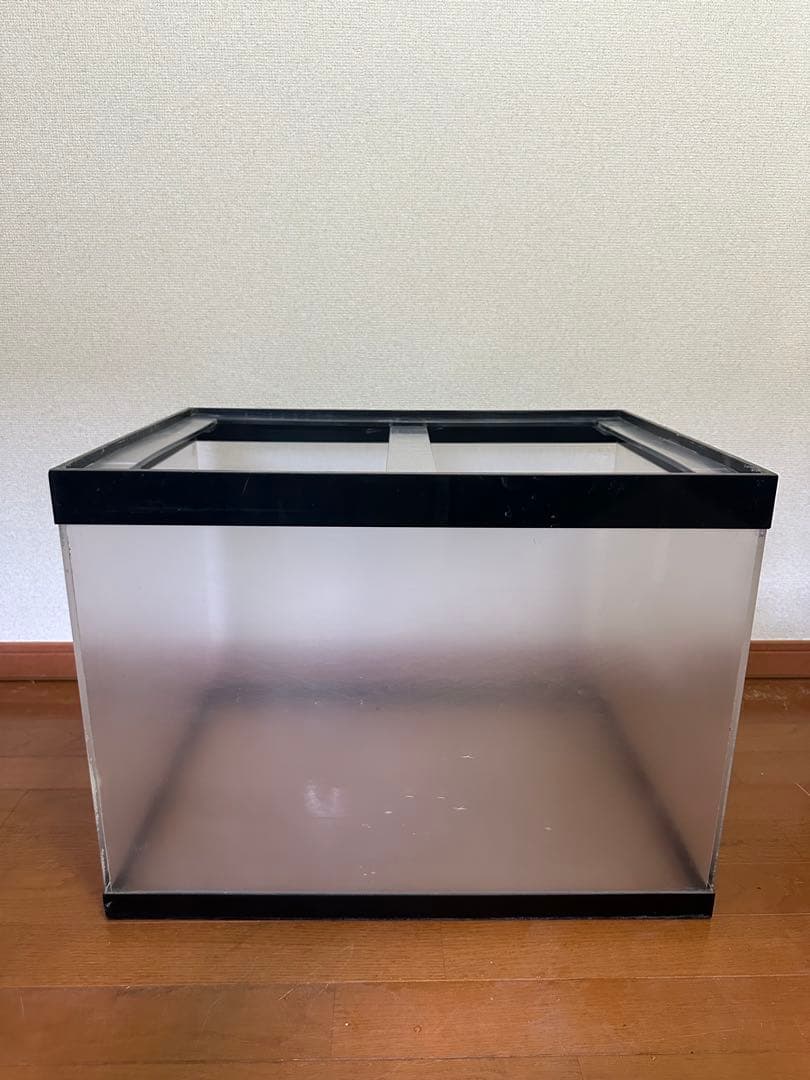 中古　60x45x45 アクリル水槽