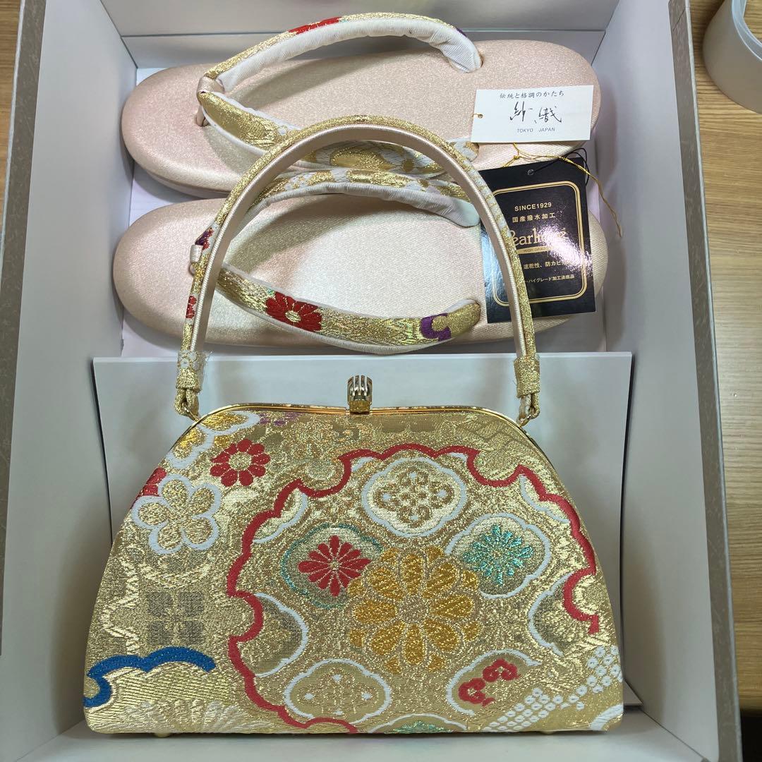 沙織　成人式バッグ 草履セット　金色 花柄刺繍