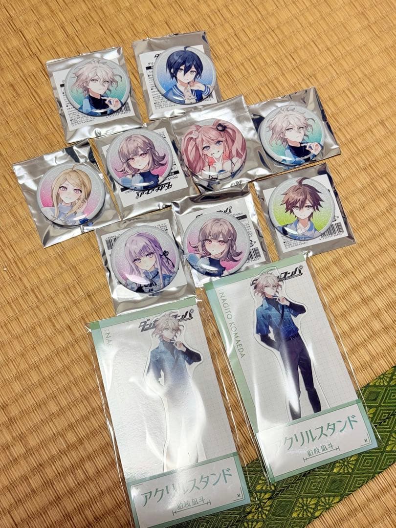 ダンガンロンパ ローソン 缶バッジ　アクリルスタンド　11点