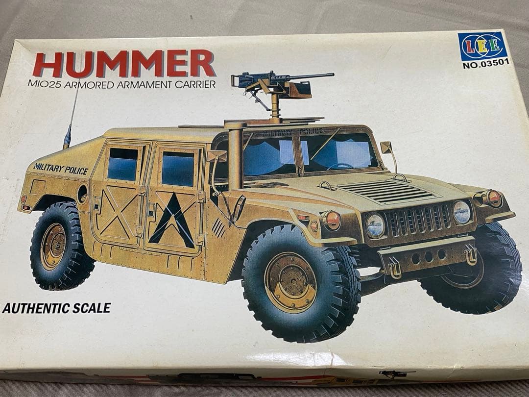 HUMMER 1/35 AUTHENTIC SCALE 駆動モーター付