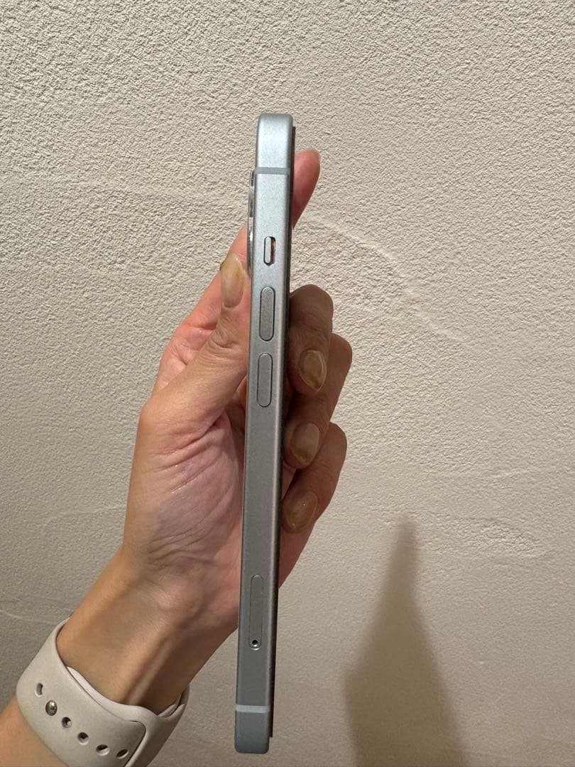 Apple iPhone15 256G デュアルカメラ ホワイト