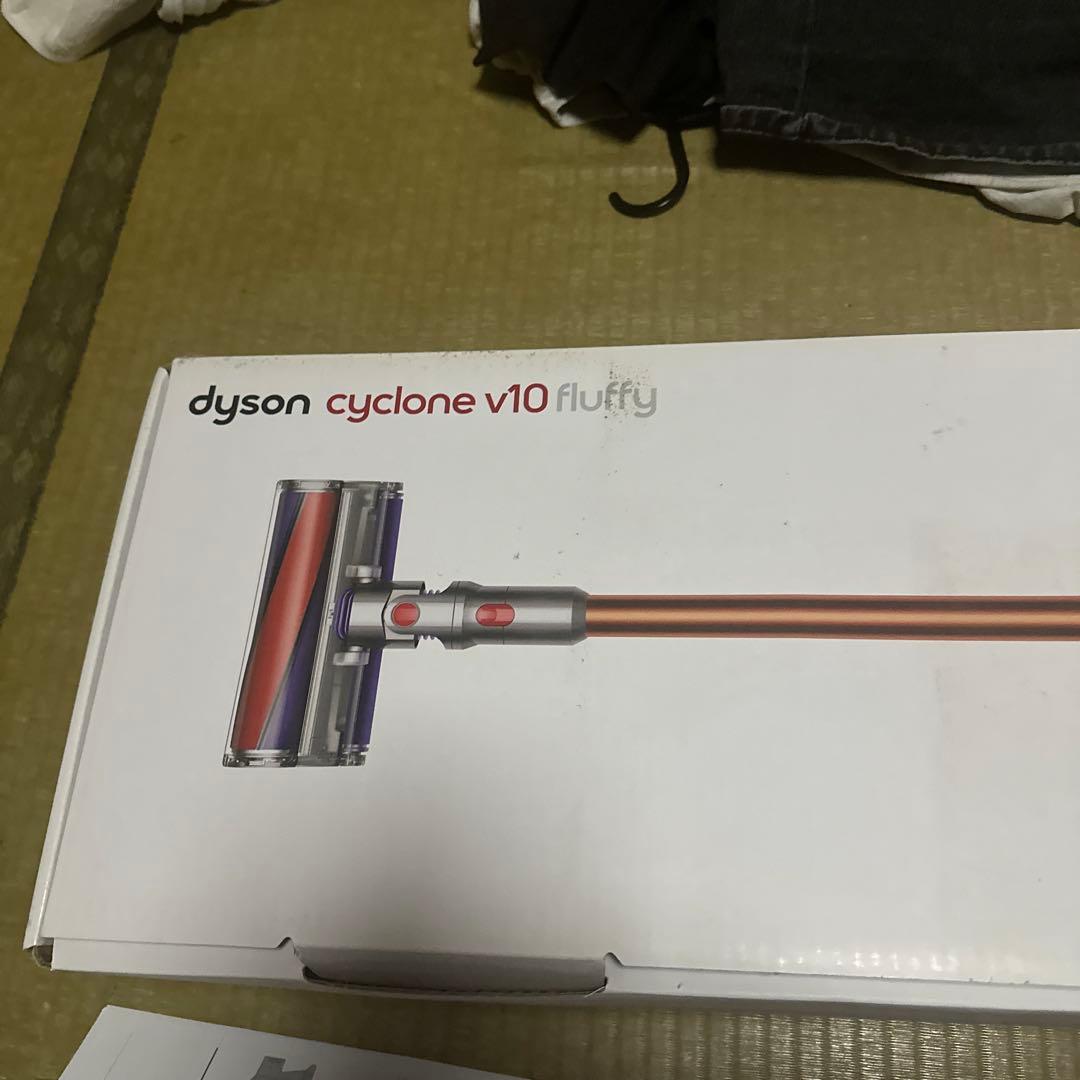 掃除機・クリーナー dyson cyclone V10 fluffy