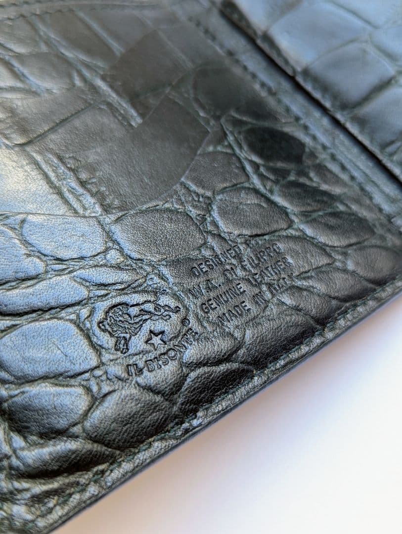 イルビゾンテ 2つ折り財布 がま口 ダークグリーン クロコ型押し 男女兼用