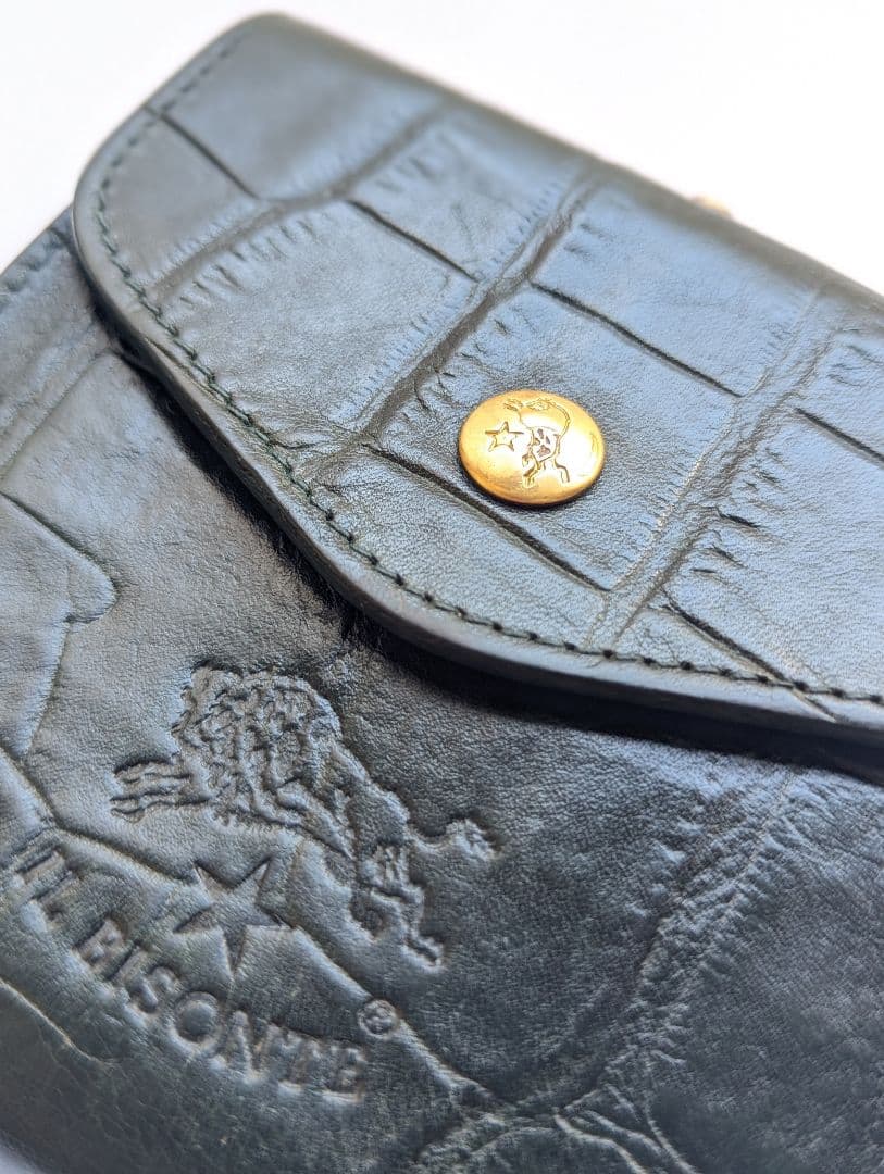 イルビゾンテ 2つ折り財布 がま口 ダークグリーン クロコ型押し 男女兼用