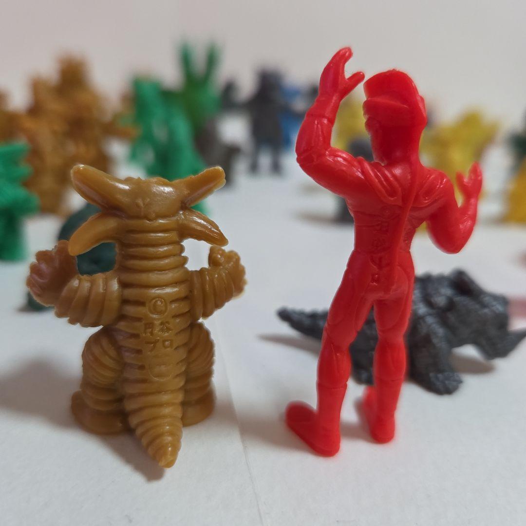 ウルトラマン消しゴム　怪獣消しゴム　74点セット