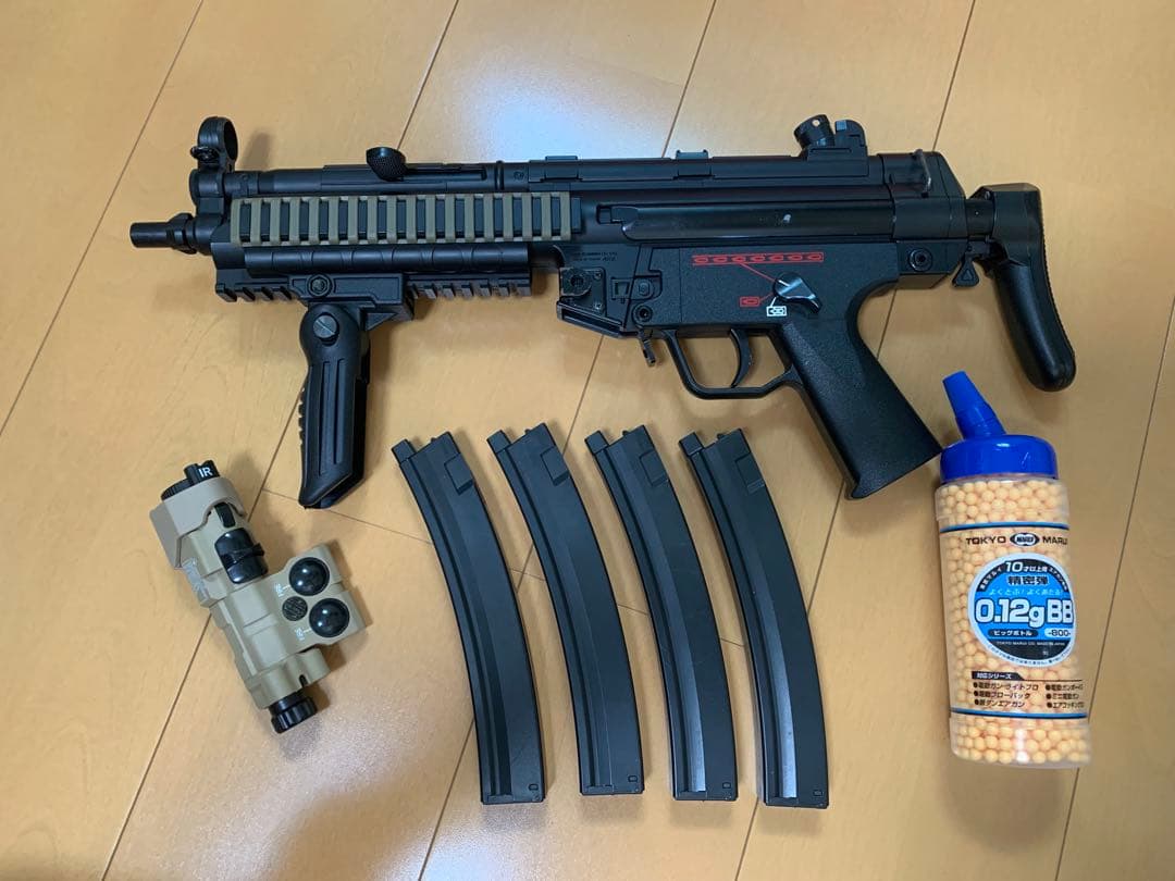 東京マルイ　電動ガンボーイズ（10禁）　ライトプロ　マガジン・赤外線他付き