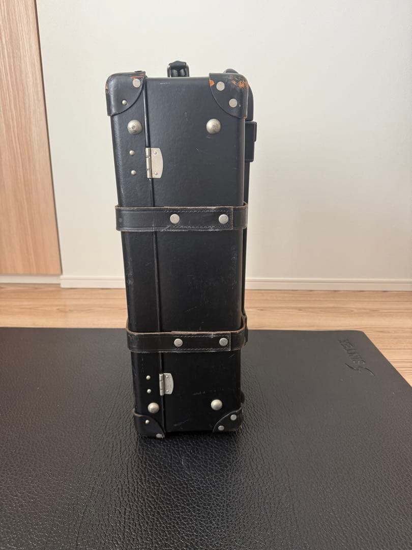 GLOBE-TROTTER センテナリー34L Black/Black 2輪