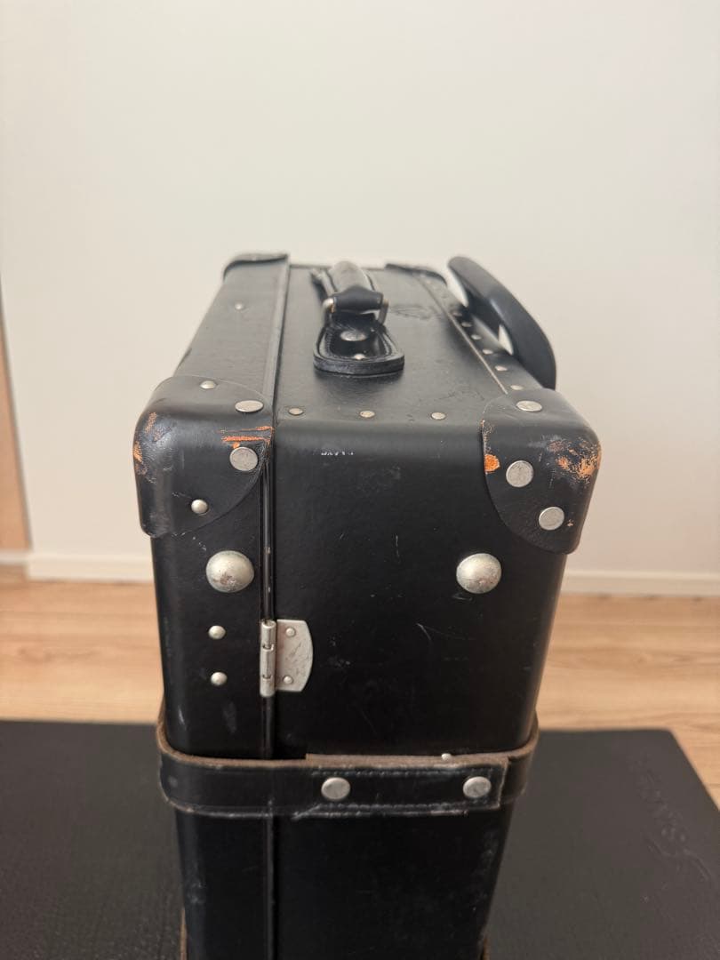 GLOBE-TROTTER センテナリー34L Black/Black 2輪