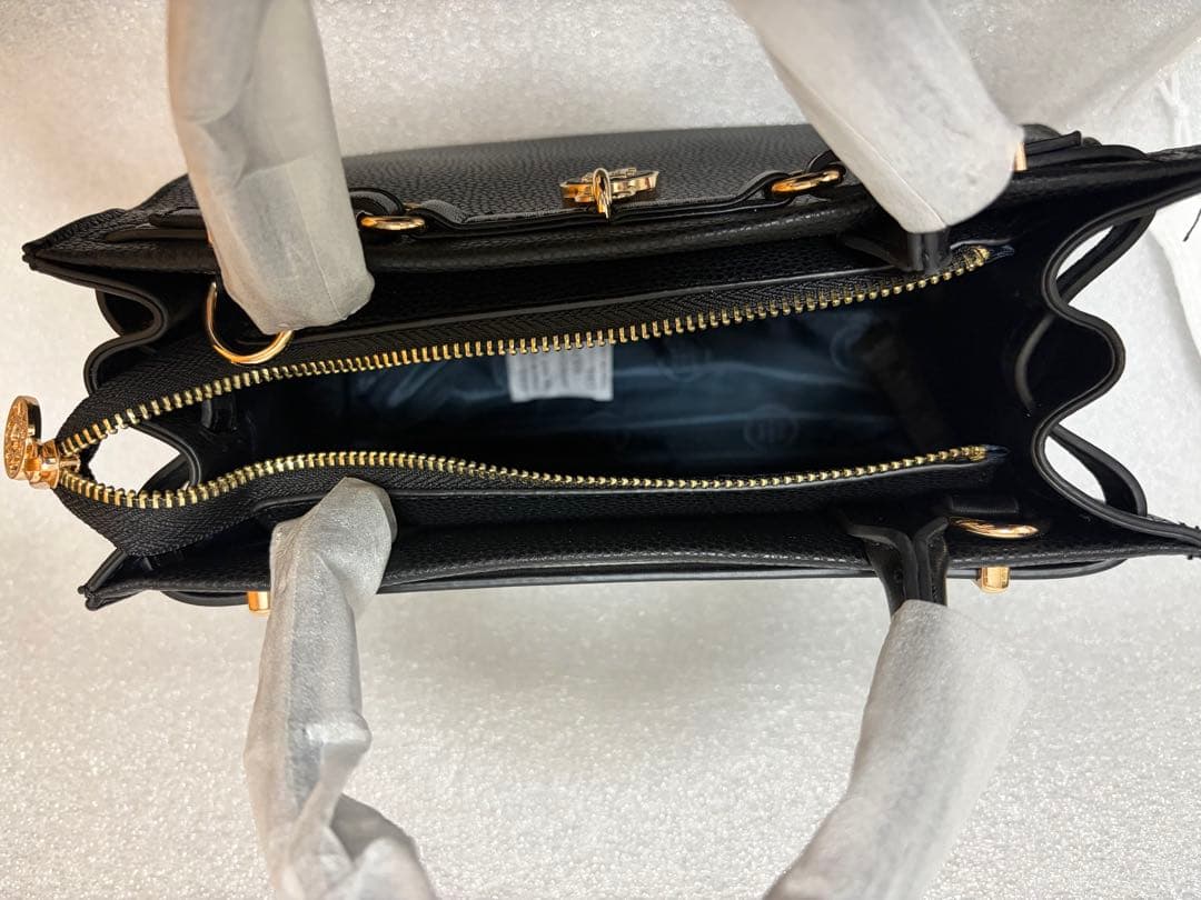 新品未使用品　トミー・ヒルフィガー 黒 レディース　ハンドバッグ