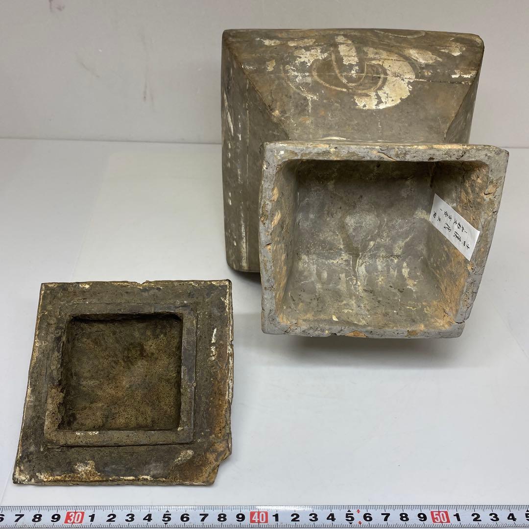 中国漢時代　灰陶加彩方壷　共箱　高さ43㎝　タカサニ　東な7-0301①