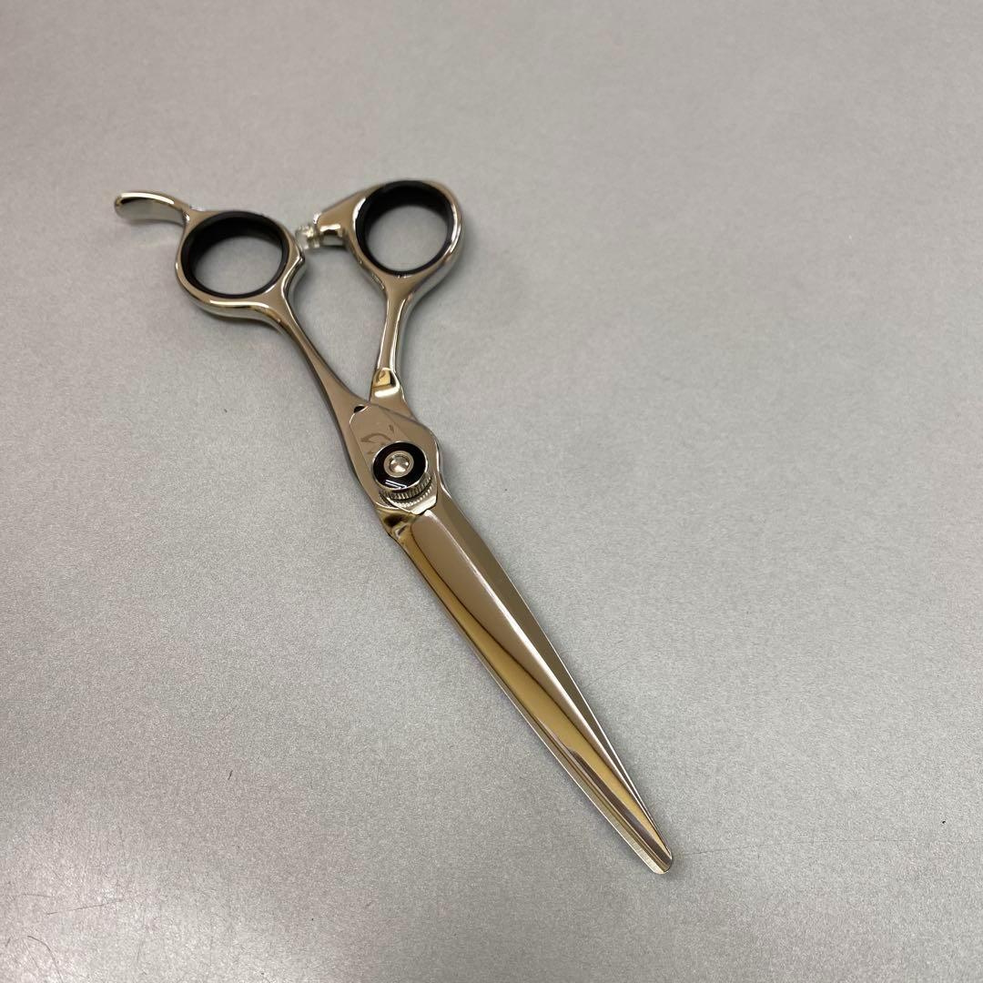 5,8インチシザー　剣刃タイプ　スパスパ切れ味抜群！