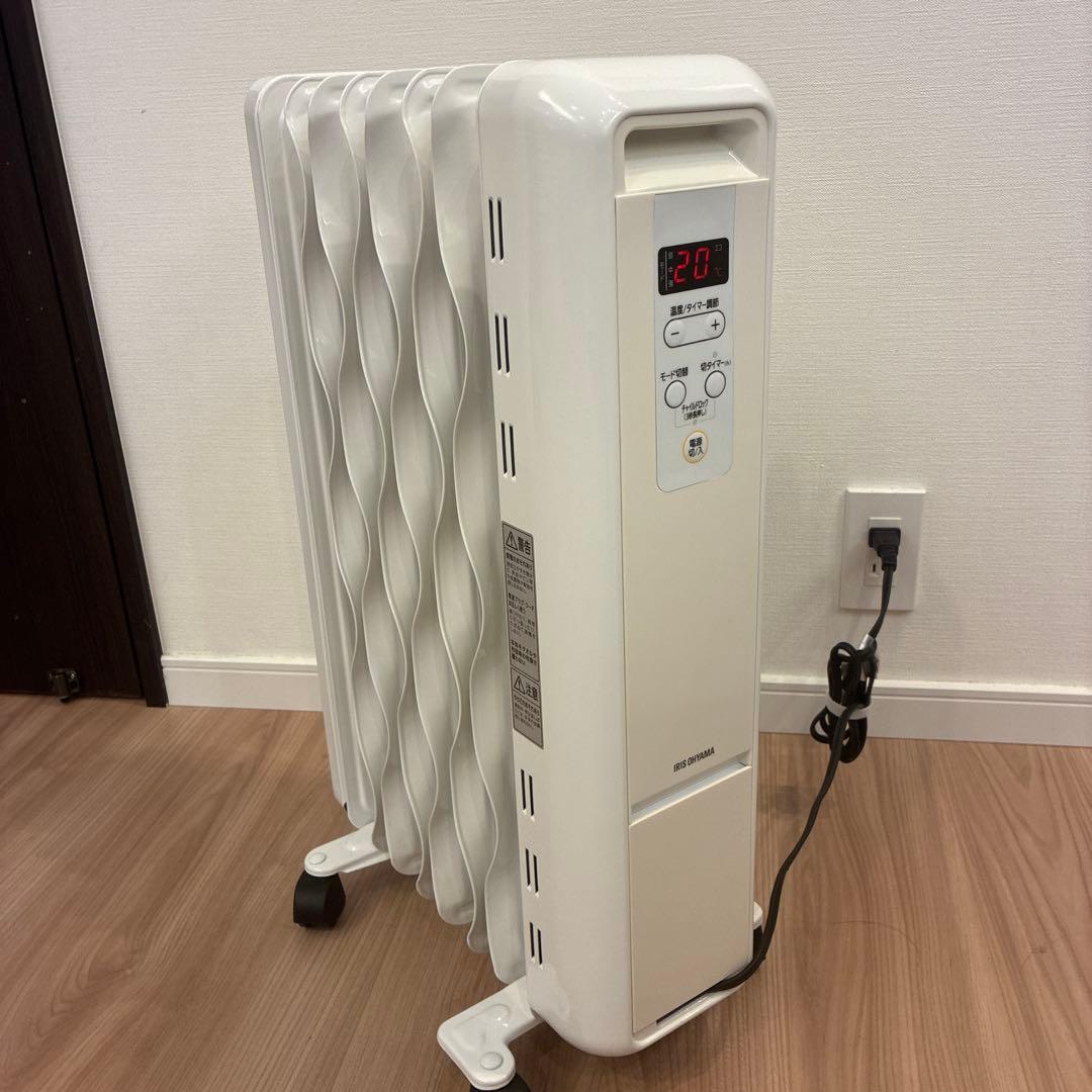 【美品】アイリスオーヤマ オイルヒーター IWH2-1208M-W 23年購入