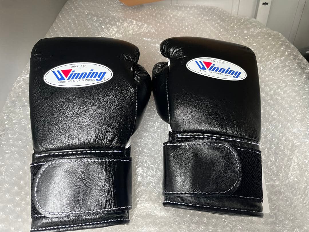 winning ウィニング　8オンス　グローブ　ブラック　新品　未使用