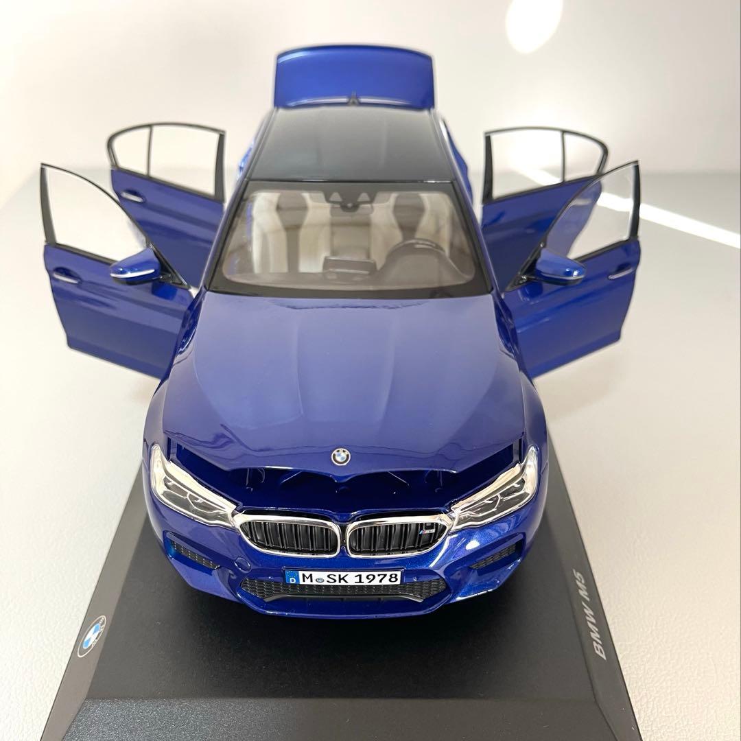 BMW M5 1/18 スケールNOREVモデル ミニカー