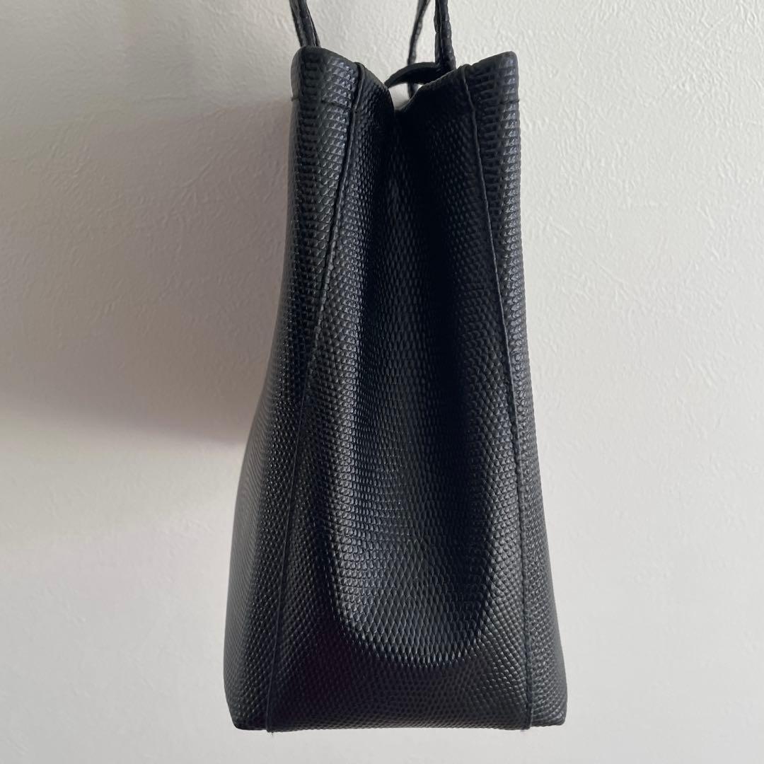 極美品✨サルヴァトーレフェラガモ　ヴァラリボン　2WAY ハンドショルダー　くろ