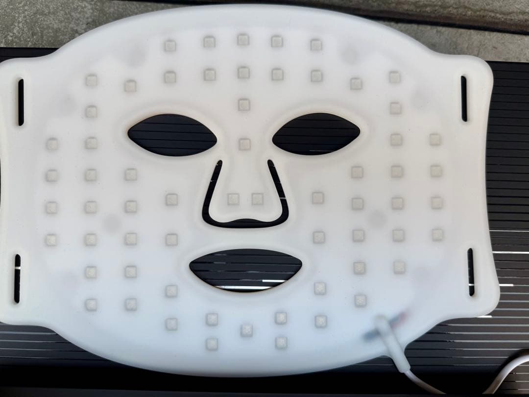 【新品未使用】CURRENTBODY スキンマスク 同等品LED美容器