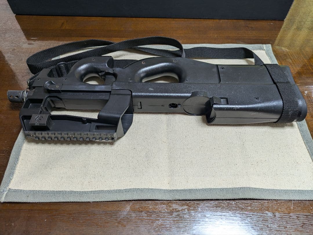 東京マルイ PS90 ハイサイクル電動ガン