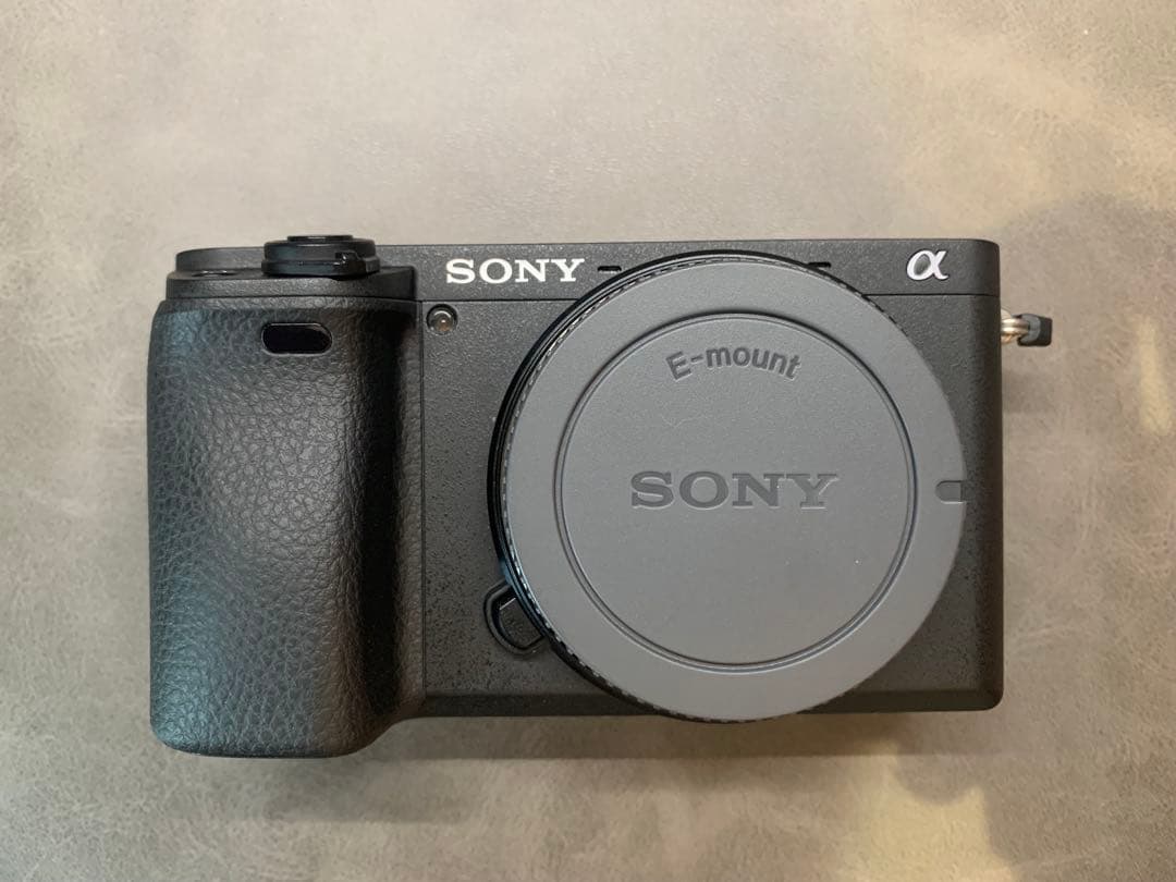 【撮影枚数】1615枚 α6400本体 美品 予備バッテリー SONY