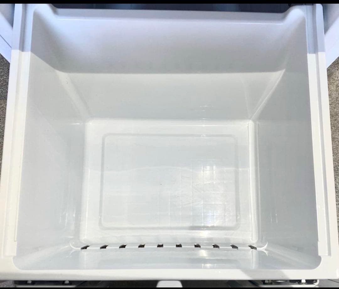 ハイセンス　ノンフロン冷凍冷蔵庫　HR-D1304 2021年製　135L