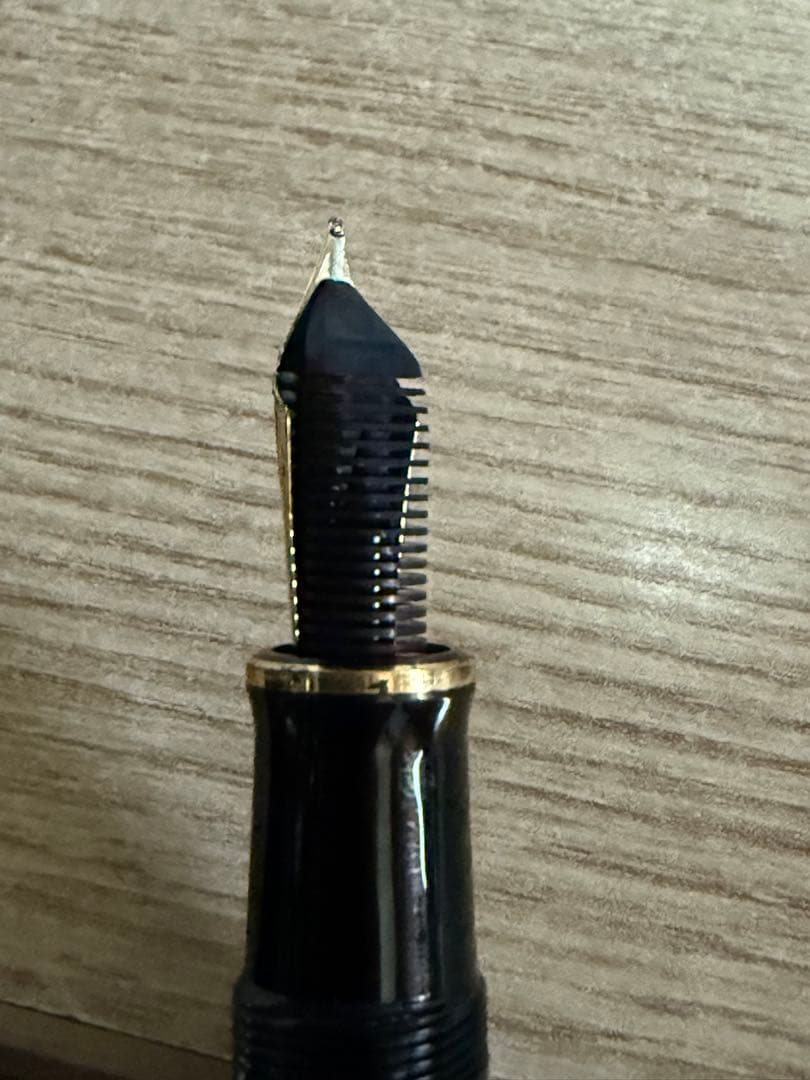 ペリカン　スーべレーン　M800 F ブルー縞