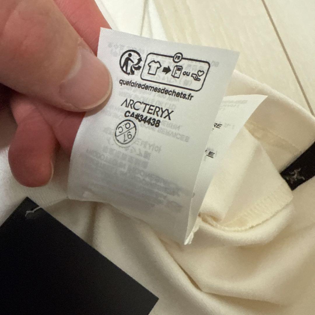 【新品・未使用】ARC’TERYX キャプティブ アークワードLS Ｓ