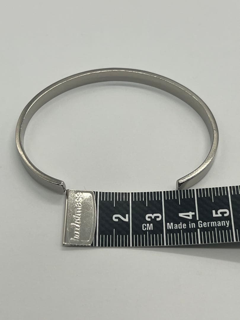 メゾン マルジェラ MAISON MARGIELA ロゴ カフ バングル SV