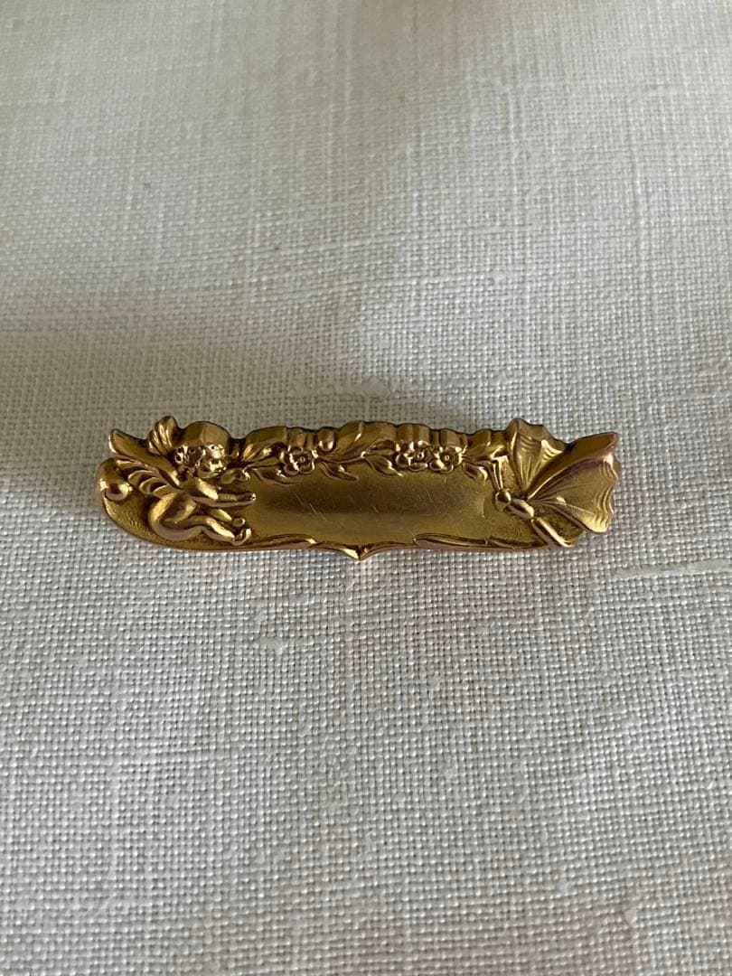 フランスヴィンテージ　天使とバタフライのブローチ　アールヌーボー