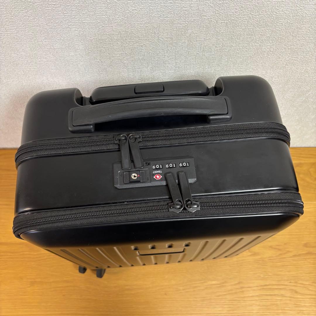タケオキクチ　キャリーケース　4輪 22L 機内持ち込み　スーツケース　メンズ